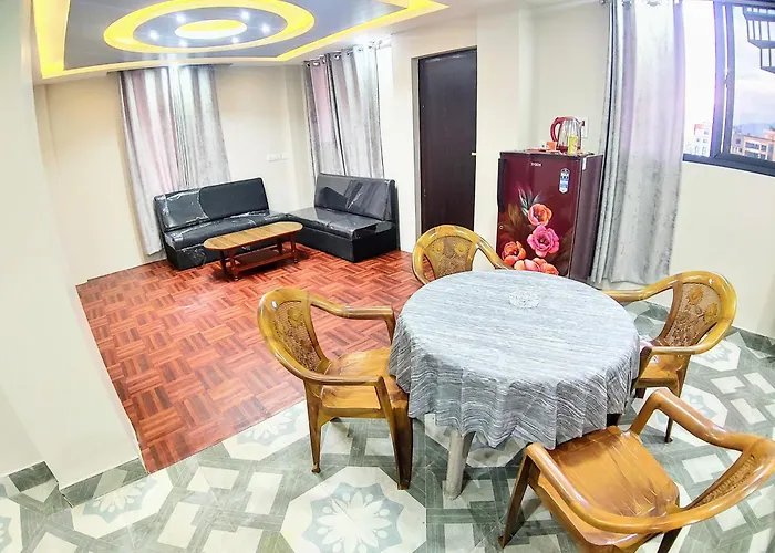Applewood Hotel